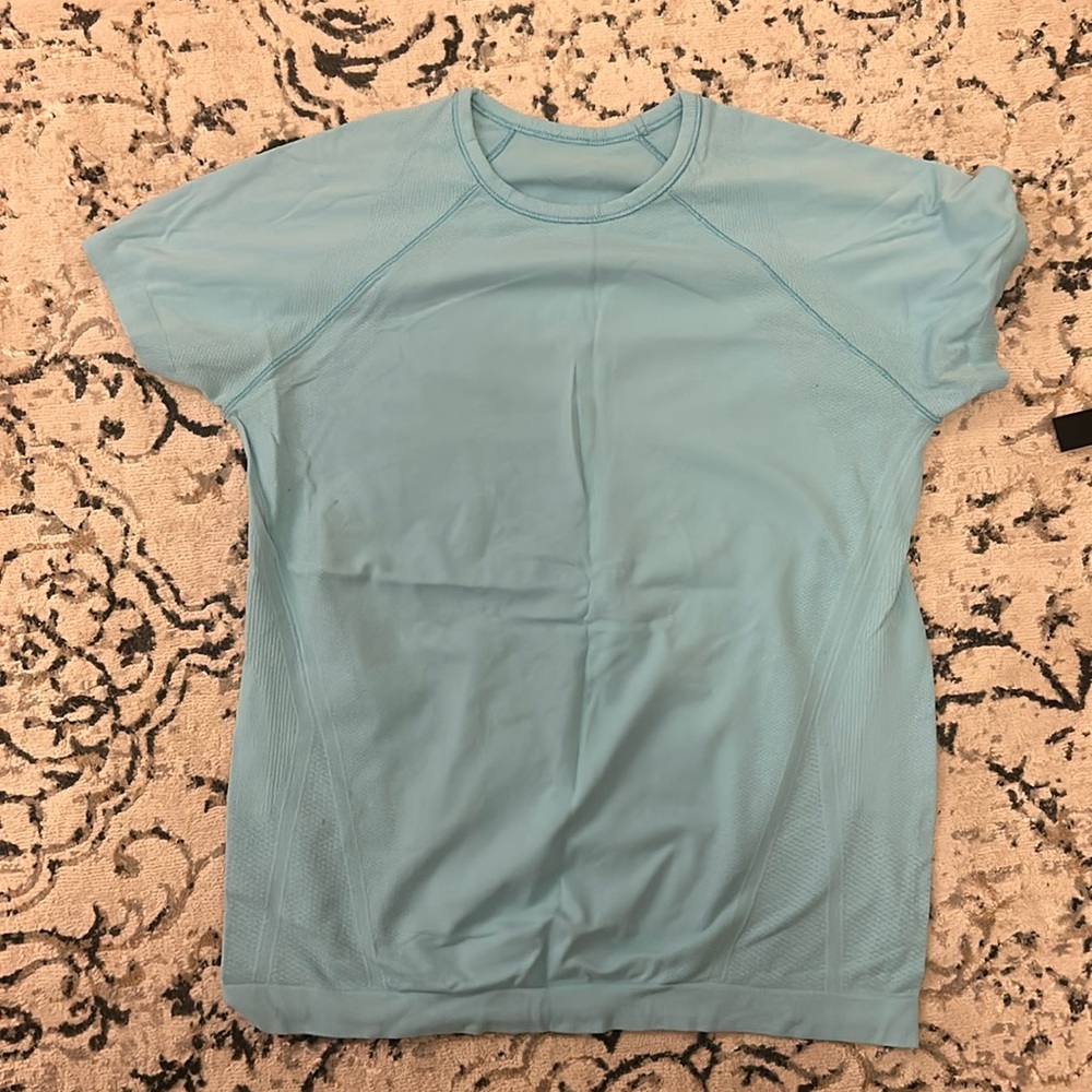 Athleta T shirt